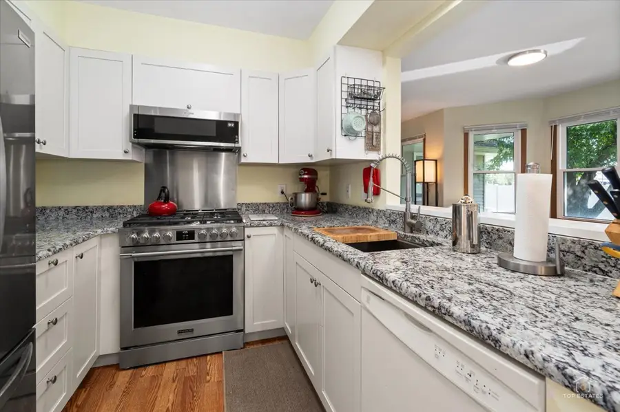 1 Fallcreek Circle, Montgomery, IL 60538 - #2
