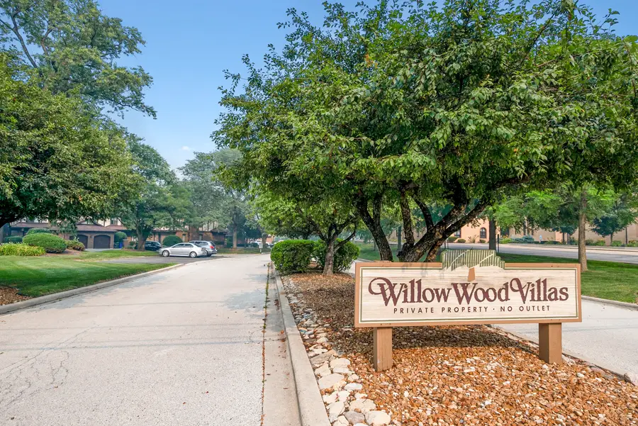 12250 S Dogwood Lane, Palos Heights, IL 60463 - #3