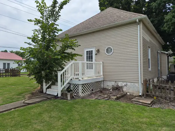 207 S Emma Street, Christopher, IL 62822