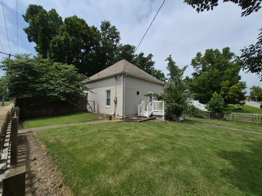 207 S Emma Street, Christopher, IL 62822 - #2