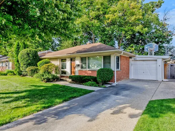 1025 Longaker Road, Northbrook, IL 60062