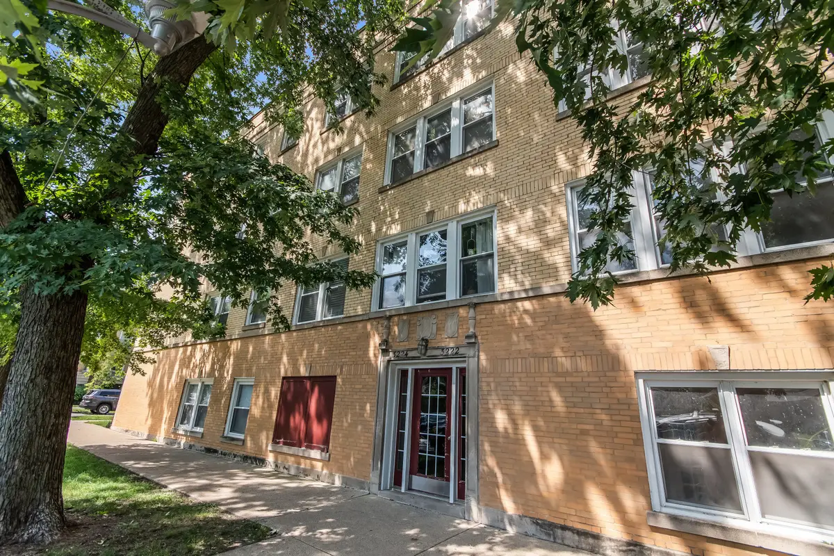 3222 W Berteau Avenue #1, Chicago, IL 60618 - #1