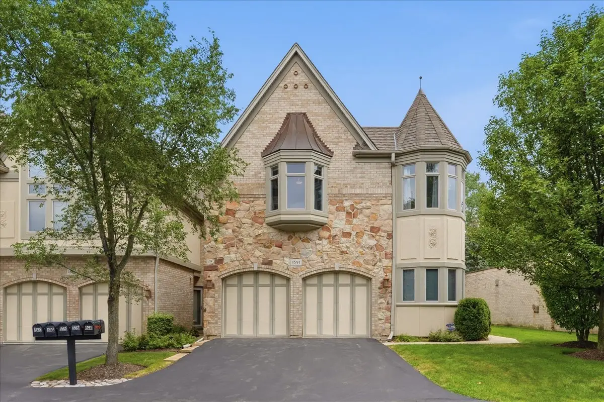 1591 S Paul Le Comte Court, Palatine, IL 60067 - #1