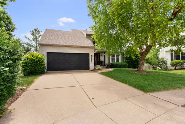 4478 34th Street Court, Bettendorf, IA 52722