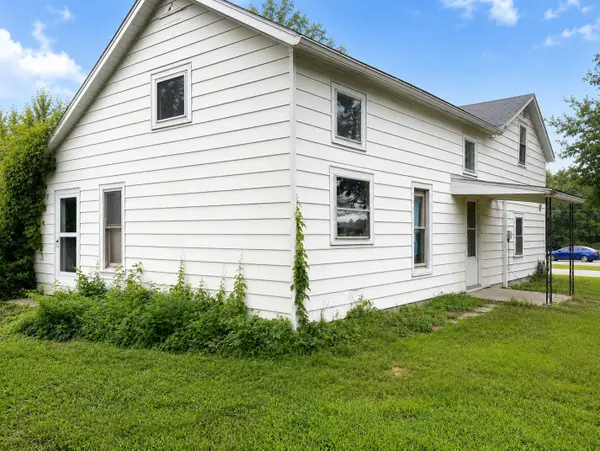 3802 W Lincolnway, Sterling, IL 61081