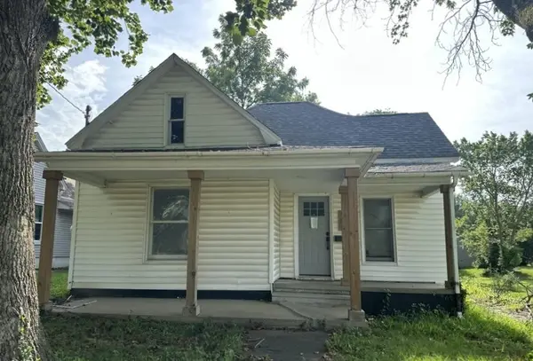 706 N Victor Street, Christopher, IL 62822