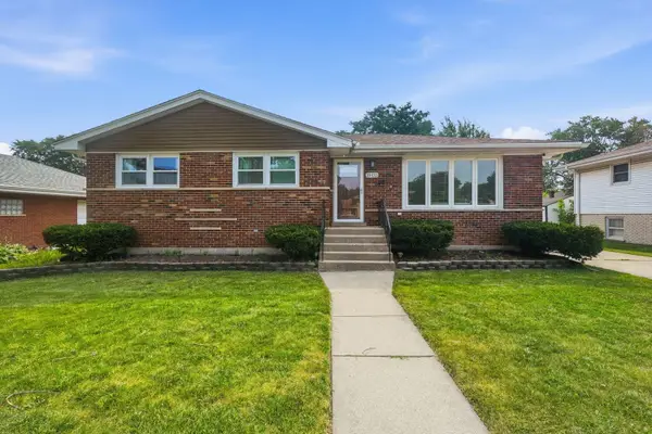 18433 Center Avenue, Homewood, IL 60430
