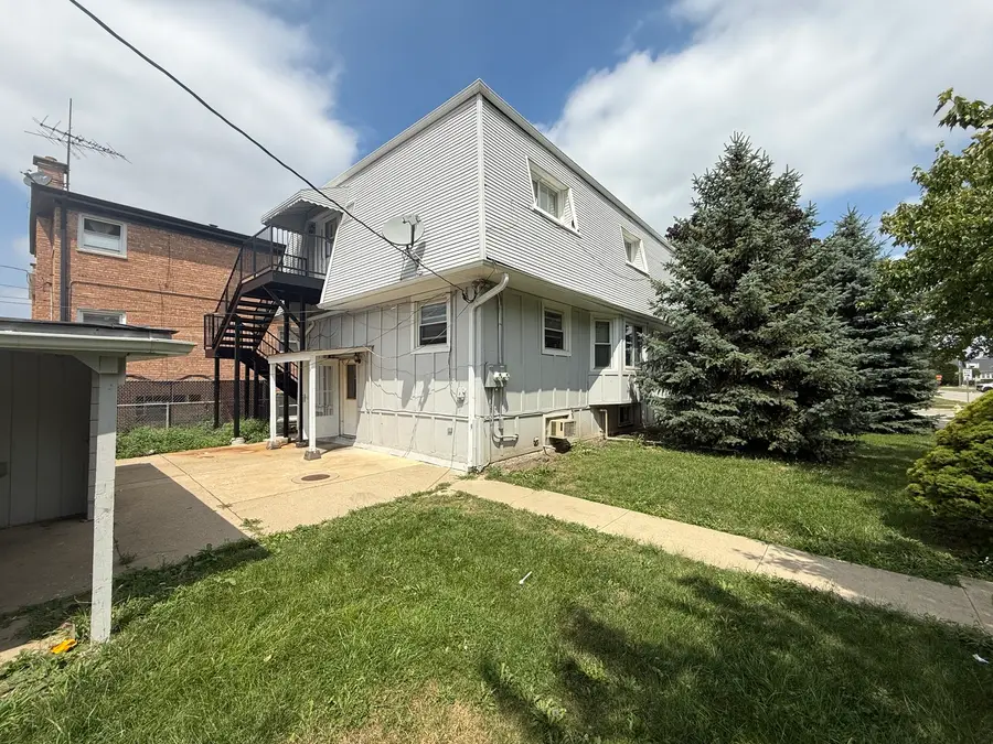1402 N 16th Avenue, Melrose Park, IL 60160 - #2