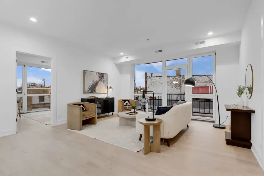 3204 N Kostner Avenue #304, Chicago, IL 60641 - #3