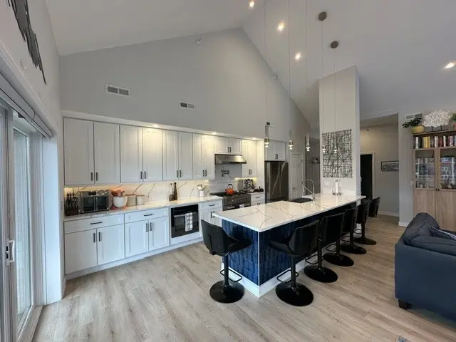 8300 Concord Drive #601, Morton Grove, IL 60053 - #2