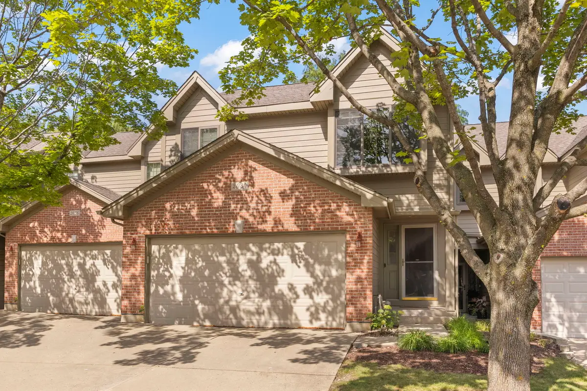 2034 Jeffrey Court #2034, Elgin, IL 60123 - #1