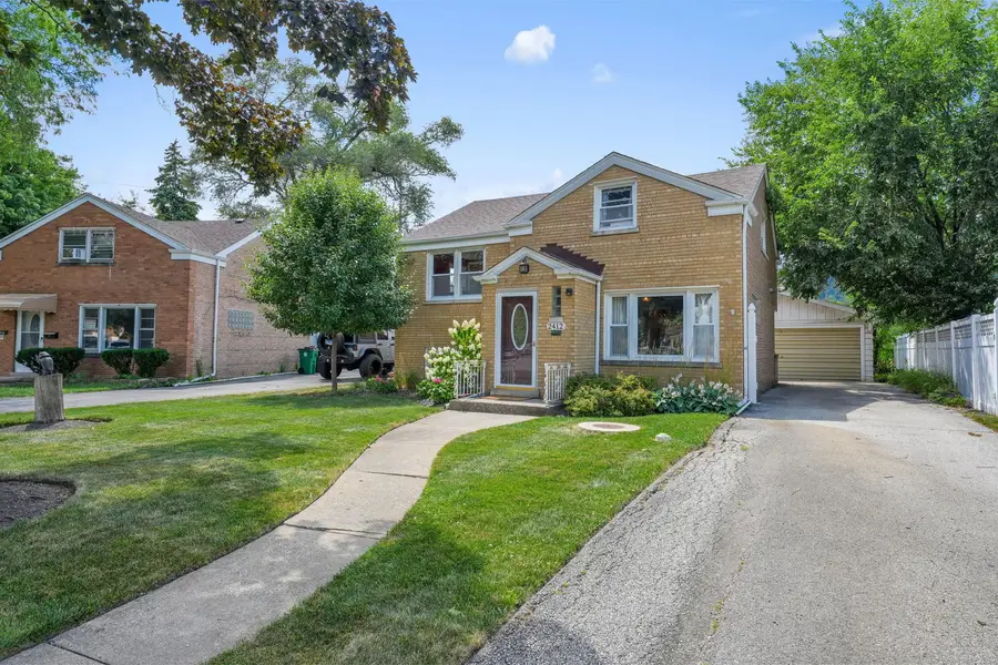2412 S 23rd Avenue, Broadview, IL 60155 - #2