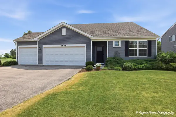 1806 Doolin Avenue, McHenry, IL 60050