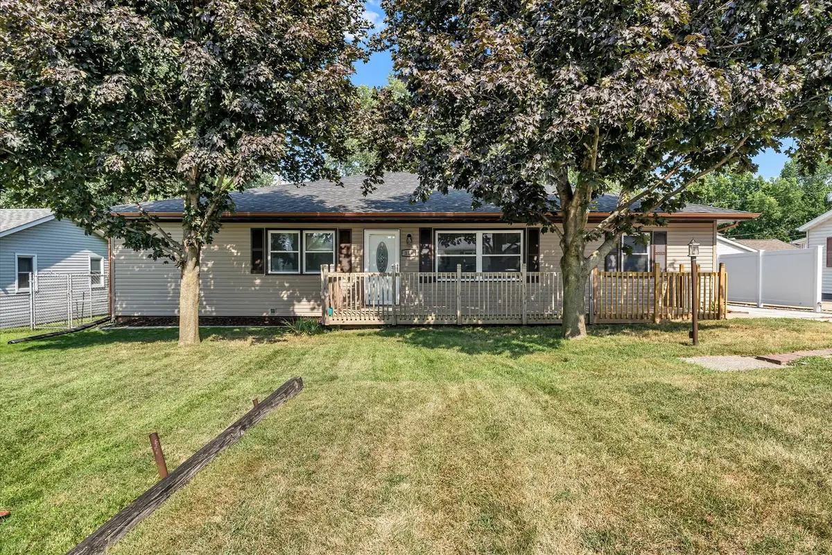 119 E 5th Street, Coal Valley, IL 61240 - #1