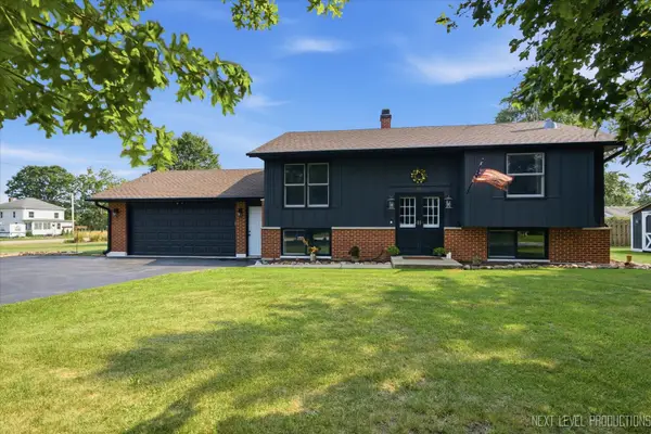 16 W Carol Avenue, Cortland, IL 60112