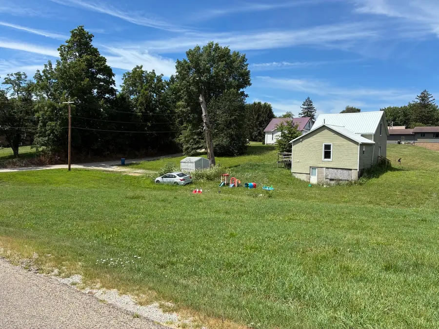 101 5th Street, Sherrard, IL 61281 - #2