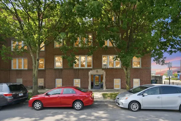 2345 W Glenlake Avenue #3, Chicago, IL 60659