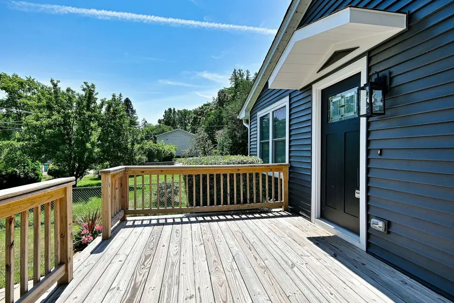 42 S Hickory Avenue, Fox Lake, IL 60020 - #3