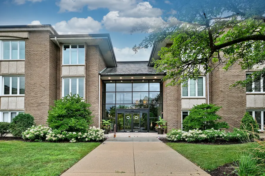 1 Oak Brook Club Drive #A309, Oak Brook, IL 60523 - #2