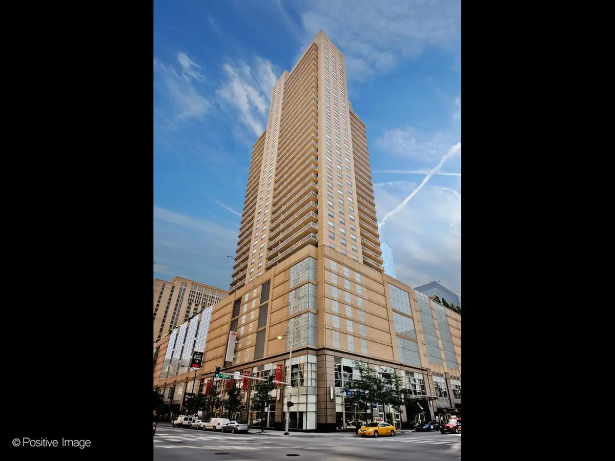 545 N Dearborn Street #W1911, Chicago, IL 60654 - #1