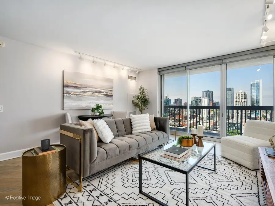 545 N Dearborn Street #W1911, Chicago, IL 60654 - #3