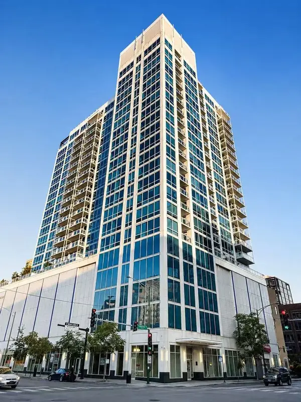 757 N Orleans Street #1912, Chicago, IL 60654