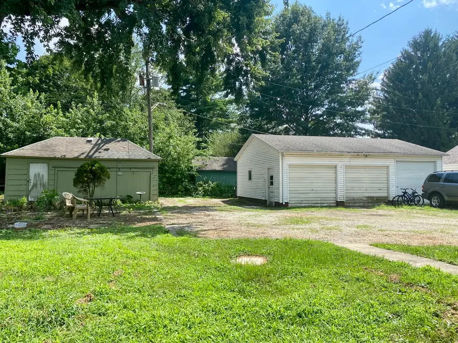 109 W Madison Street, Philo, IL 61864 - #3
