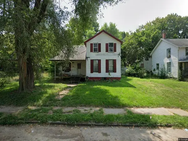 711 E Iroquois Street, Freeport, IL 61032
