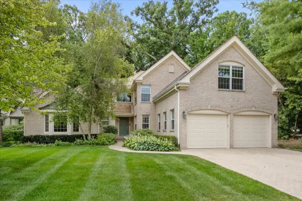 1717 Marquette Court, Lake Forest, IL 60045