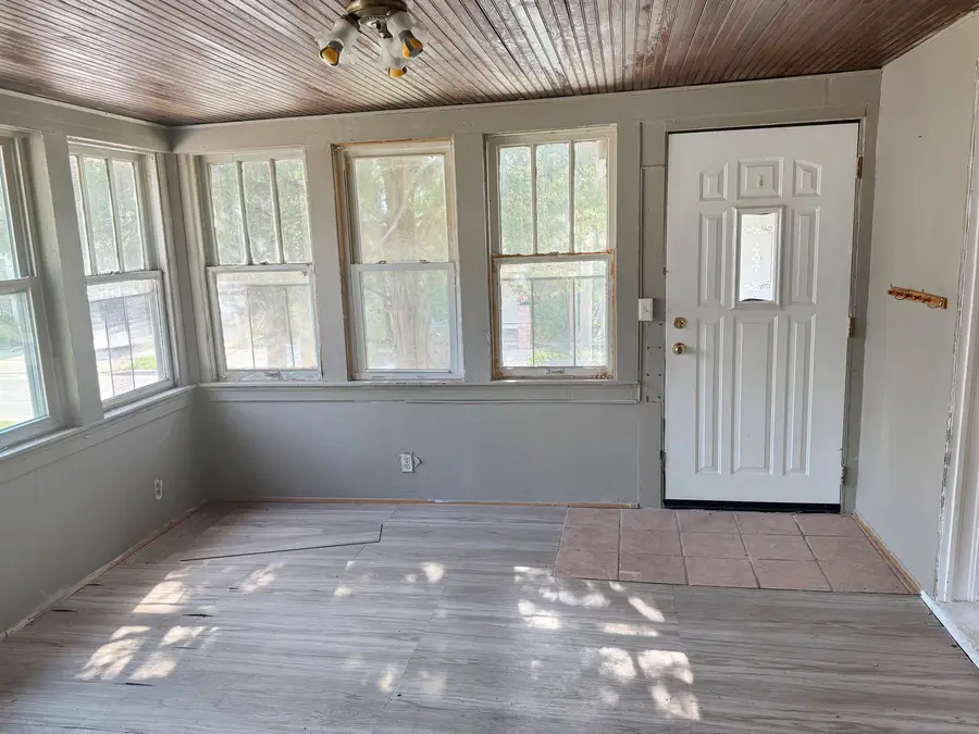 209 Sherman Place, Waukegan, IL 60085 - #3