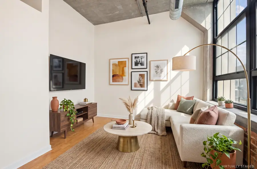 3963 W Belmont Avenue #210, Chicago, IL 60618 - #2