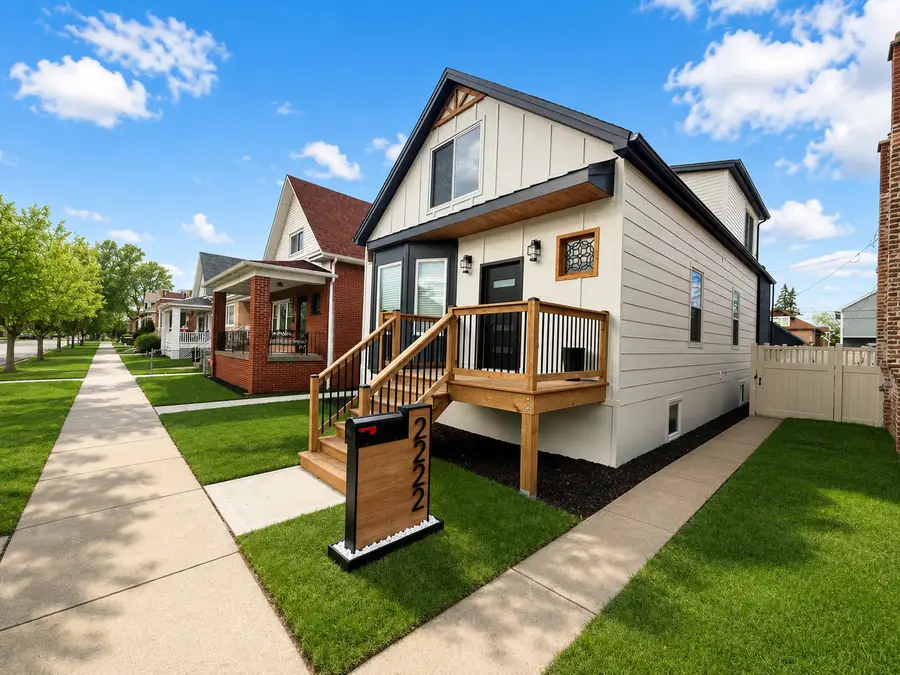2222 Highland Avenue, Berwyn, IL 60402 - #2
