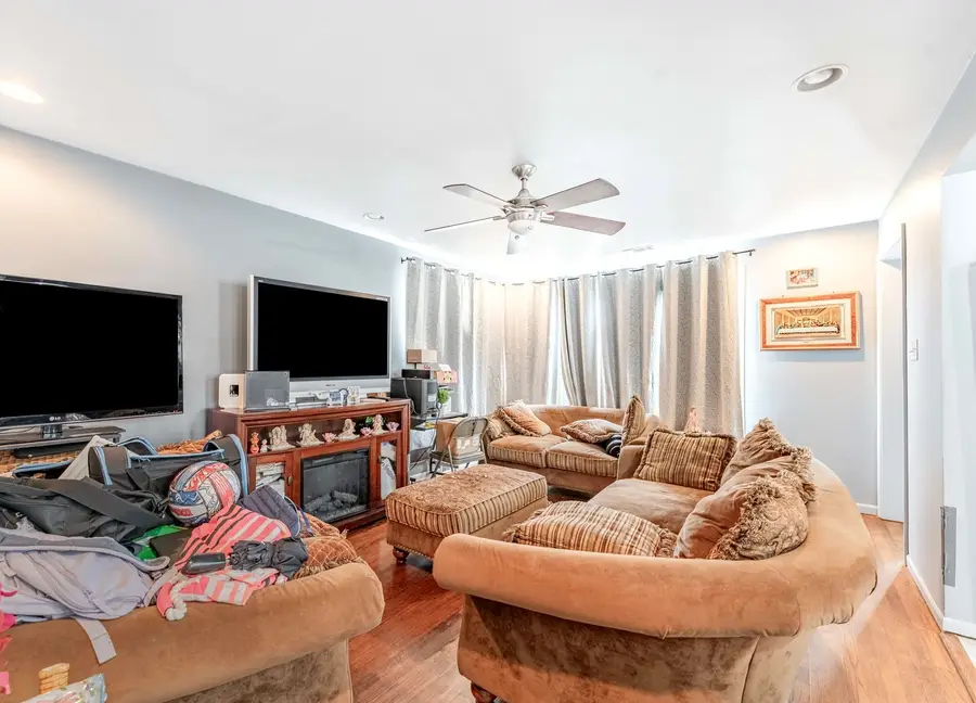 7832 S Christiana Avenue, Chicago, IL 60652 - #2