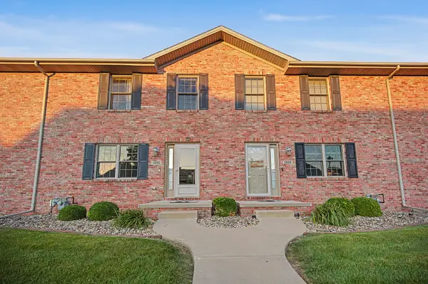 1820 Glenbridge Road, Bloomington, IL 61704
