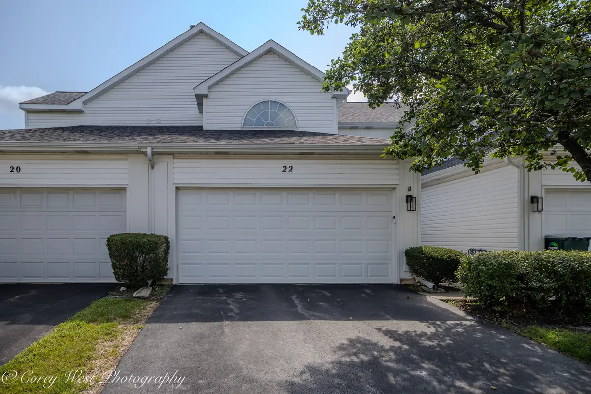 22 S Barton Trail, Batavia, IL 60510 - #1