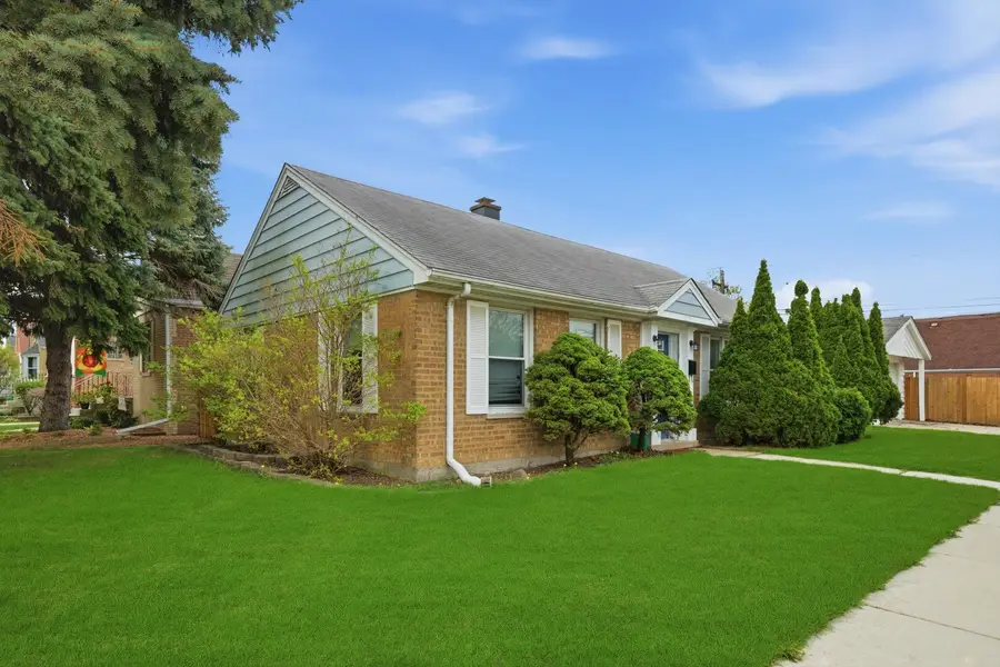 3231 W 99th Street, Evergreen Park, IL 60805 - #2