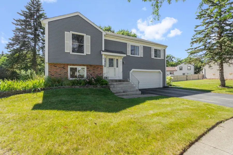 840 S Cleburne Avenue, Bartlett, IL 60103 - #2