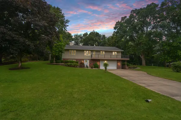 19290 Inverness Court, Bloomington, IL 61705
