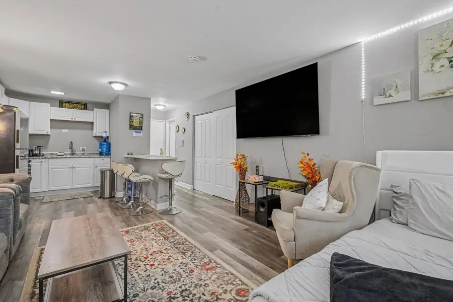 2401 W Balmoral Avenue #1C, Chicago, IL 60625 - #3