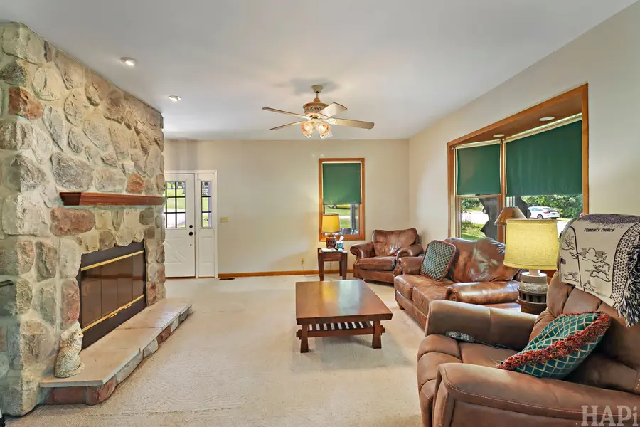 4712 Wildwood Drive, McHenry, IL 60051 - #3
