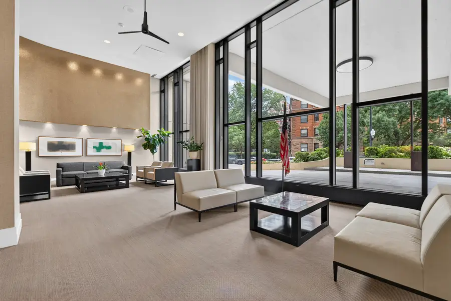 3930 N Pine Grove Avenue #1710, Chicago, IL 60613 - #2