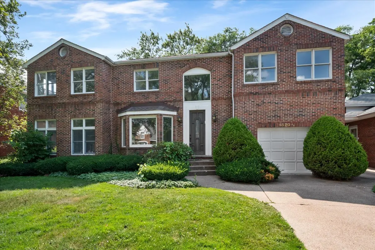 6520 N Christiana Avenue, Lincolnwood, IL 60712 - #1