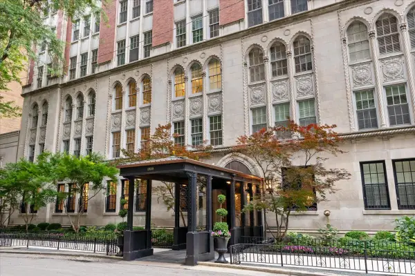 1320 N State Parkway #1A, Chicago, IL 60610