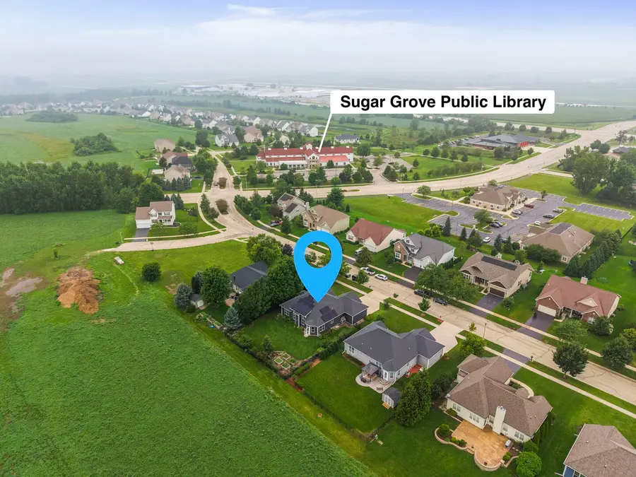 454 Snow Street, Sugar Grove, IL 60554 - #2