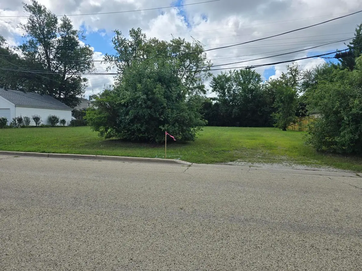 7207 Church Street, Morton Grove, IL 60053 - #1