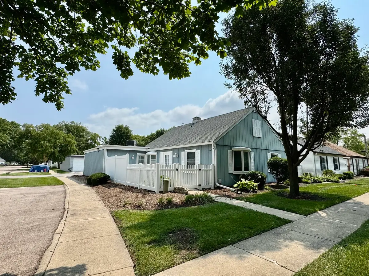 119 Garden Drive, Montgomery, IL 60538 - #1