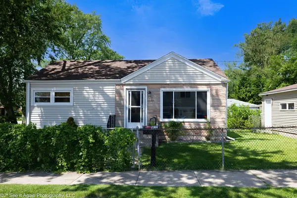 7300 W 114th Place, Worth, IL 60482