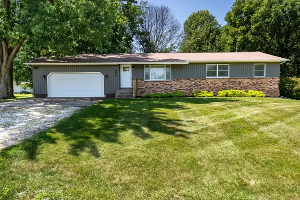 9628 234th Street, Port Byron, IL 61275