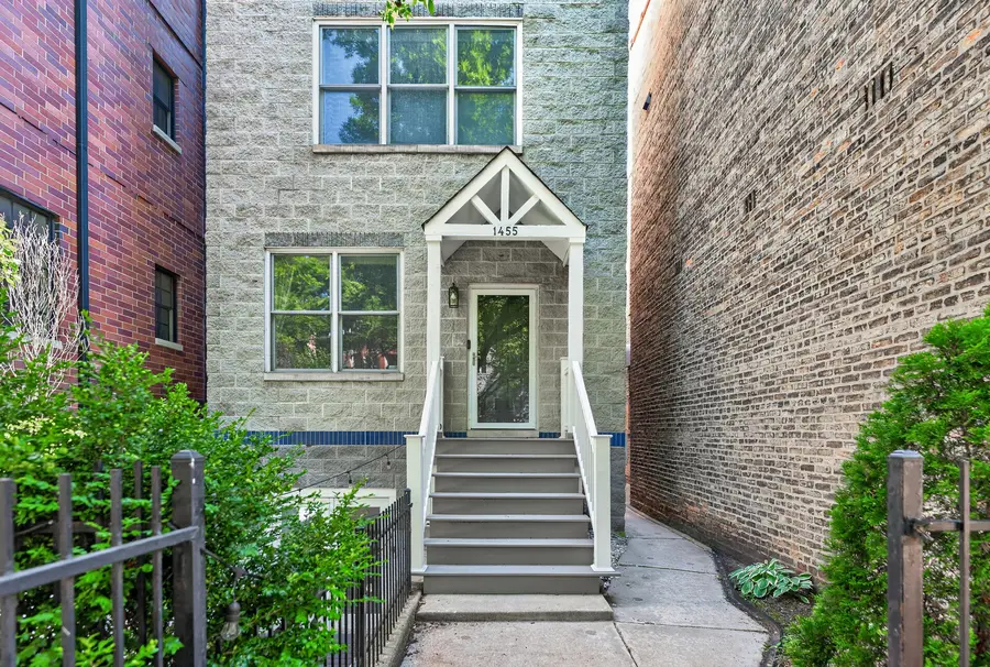 1455 W Wolfram Street #A, Chicago, IL 60657 - #2