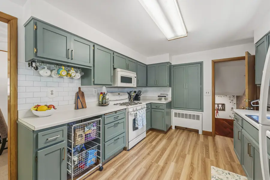 35 Woodland Avenue, Elgin, IL 60123 - #3
